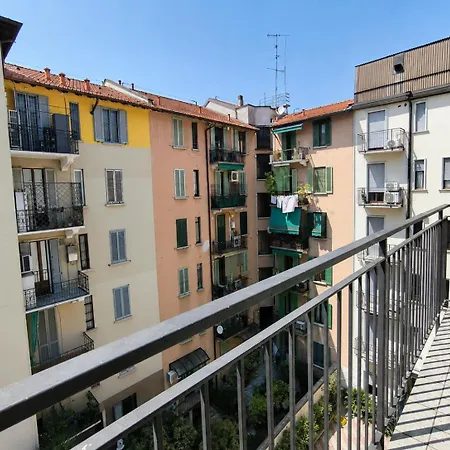 Big Deluxe Goldoni Duomo M4 Lin Aereoporto Appartement