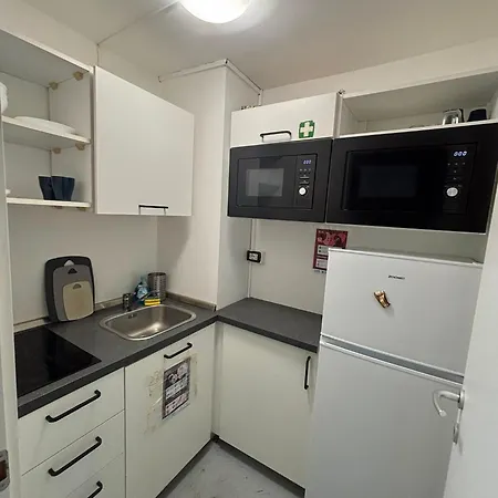 Classbnb - 4 In Zona Stazione