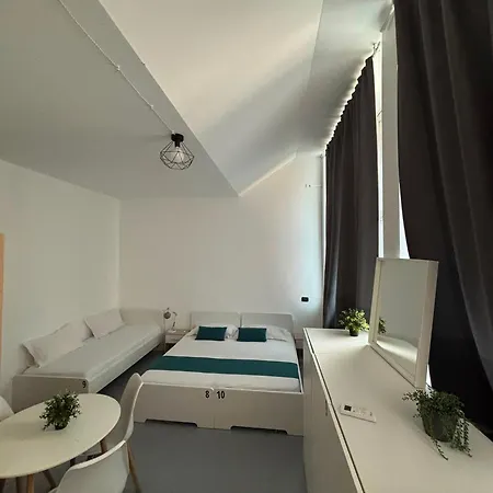Classbnb - 4 In Zona Stazione Penzion