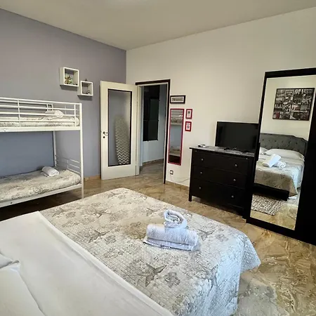 Apartment Difronte A San Siro *