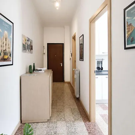 Big Living Goldoni - Duomo M4 Linate *