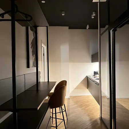 アパート Brera Exclusive Near Duomo *