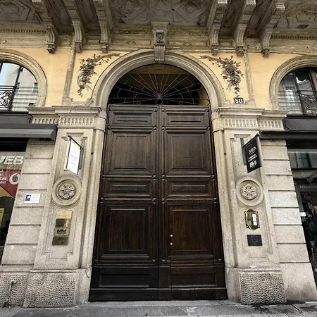 アパート Brera Exclusive Near Duomo *