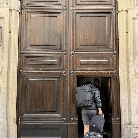 アパート Brera Exclusive Near Duomo ミラノ