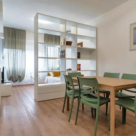 2 Min Metro - Sleeps 7 - 2 Bedroom - 2 Baths アパート *