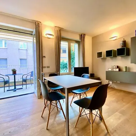 Luxury 2bed-2bath In Location ミラノ
