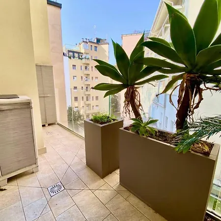 Luxury 2bed-2bath In Location * ミラノ