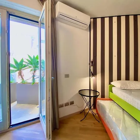 アパート Luxury 2bed-2bath In Location ミラノ