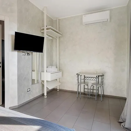 Smart - Aparthotel 3*
