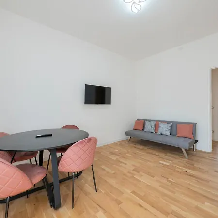 Xenia - 2 In Via Privata Sacconi 5 B * ミラノ