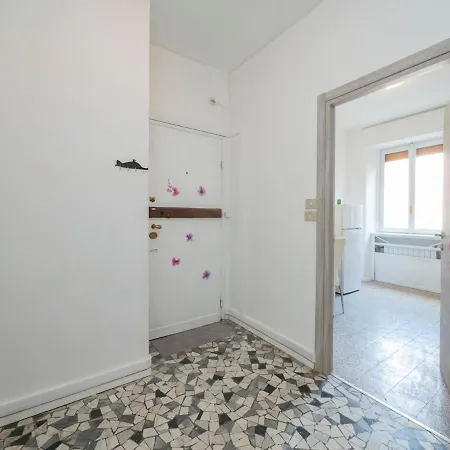Xenia - 2 In Via Privata Sacconi 5 B アパート