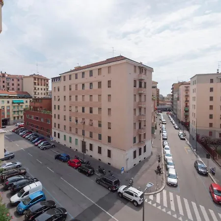 Xenia - 2 In Via Privata Sacconi 5 B アパート ミラノ