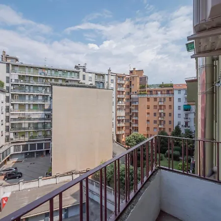 Xenia - 2 In Via Privata Sacconi 5 B