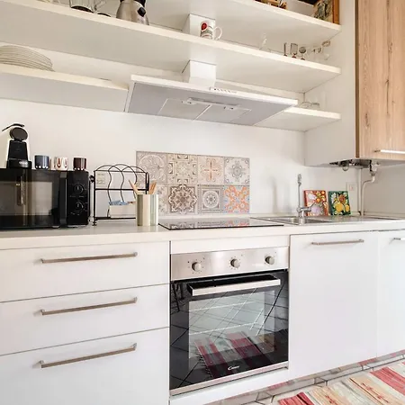 Bright 1br With Balcony In Navigli