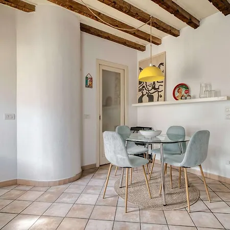 Bright 1br With Balcony In Navigli *
