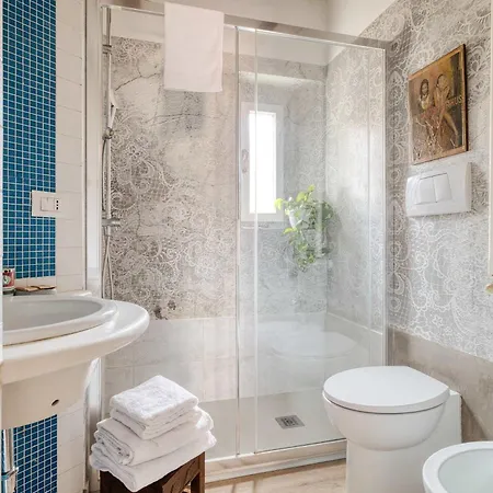 Bright 1br With Balcony In Navigli 아파트 밀라노