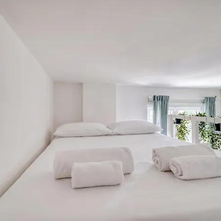 Design Con Soppalco 10' Dal Centro アパート