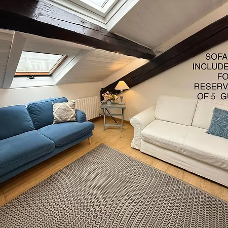 Sunny 2br Penthouse Near Hébergement de vacances *