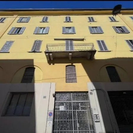 Apartamento Centre - Stylish Flat Porta Venezia - Fast Wifi, Ac, Metro *