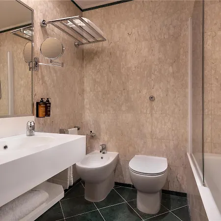 Отель Sina De La Милан