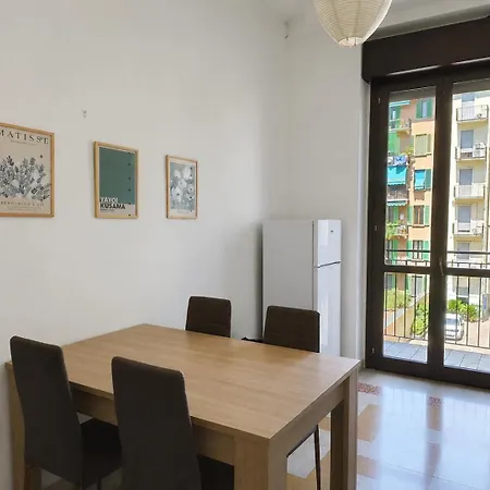 Апартаменты Big Family Goldoni - Duomo M4 Lin Airport Милан