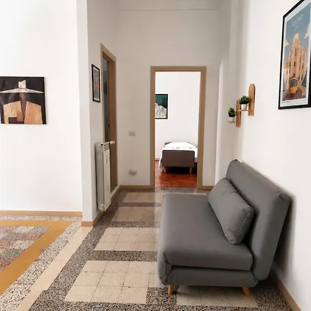 Big Cozy Goldoni-duomo M4 Linate * ميلان