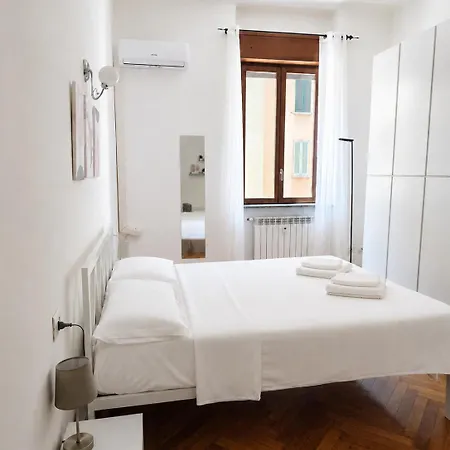 Big Cozy Goldoni-duomo M4 Linate شقة