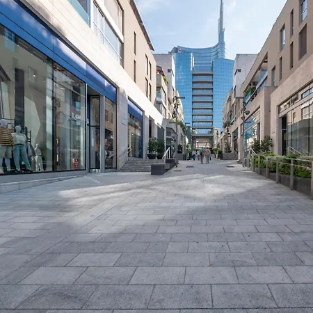 Corso Chic Street, Porta Garibaldi, Stazione Centrale, Nel Cuore Della Di *