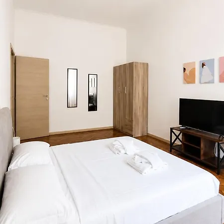 Apartamento Big Flat Goldoni - Duomo M4 Linate *