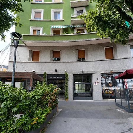 Modern In Isola-garibaldi * Milan