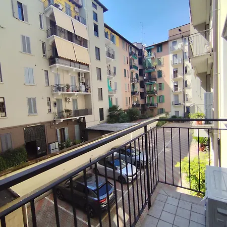 Big Smart Goldoni - Duomo M4 Linate ميلان