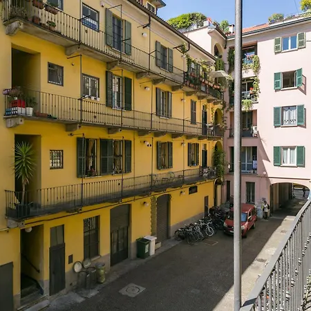 Navigli - Porta Genova Barbavara 7a *