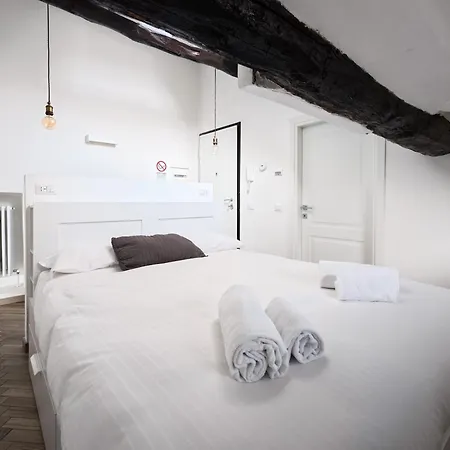 Appartamento Navigli - Porta Genova Barbavara 7a *