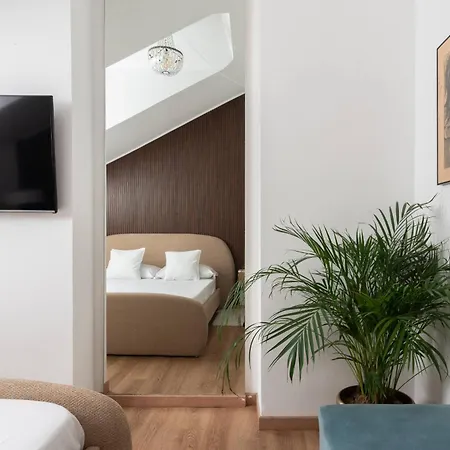 Santa Sofia Penthouses شقة