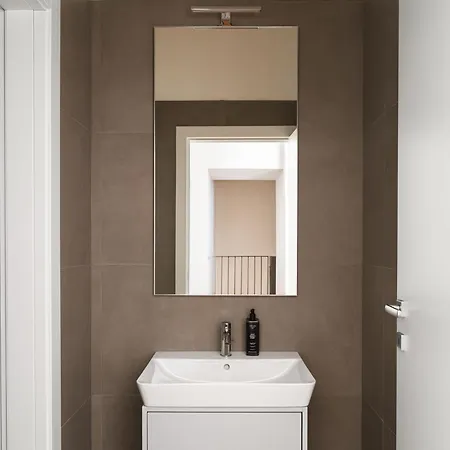Limehome Navigli Апарт-отель