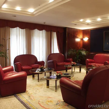 Hotell Crivi's 4*