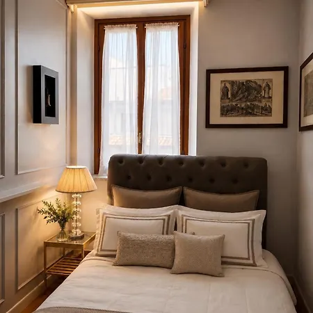 דירה Duomo 2 Min A Piedi - 95mq Designer Con Posto Auto Privato Incluso Aria Condizionata