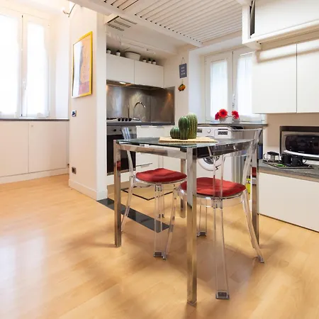 Casa Orione - Cozy Loft On The Navigli Lägenhet