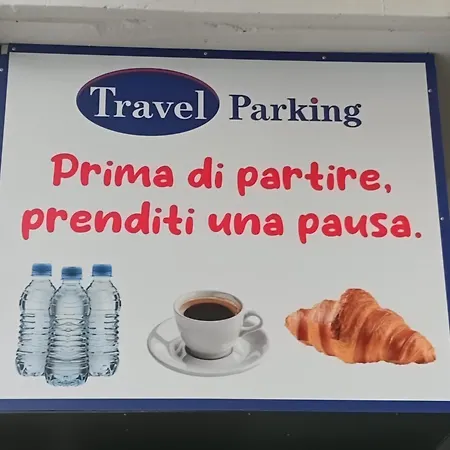 Linate & - 10 Minutes By Walk From-to Airport - Con Parcheggio Sorvegliato In Loco E A 10 Minuti A Piedi Da E Per Aeroporto Di Linate Metro Blu M4