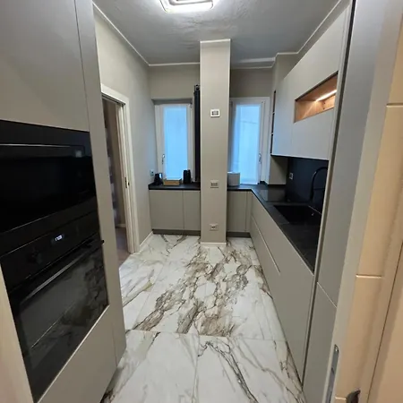 Apartment Cerano8 Design - Fashion District *