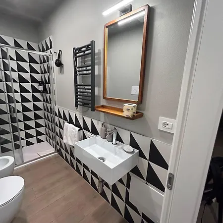Urban House 4* ميلان