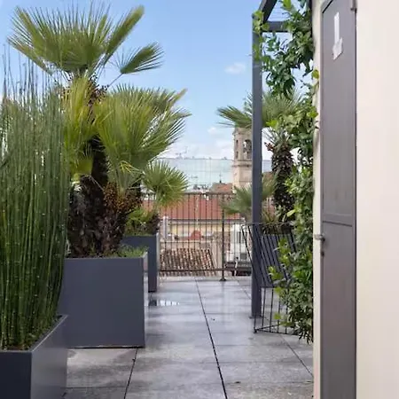 Art Luxury Skyline Views In Montenapoleone *