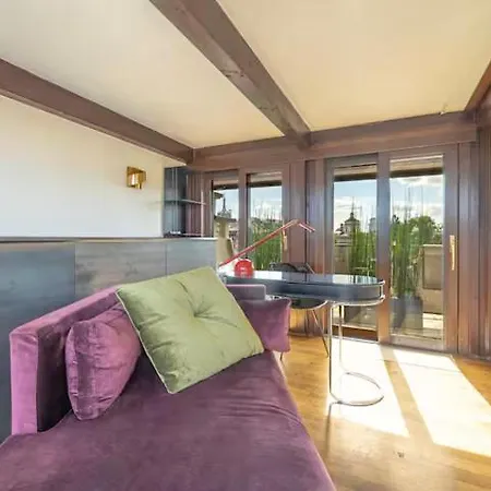 Art Luxury Skyline Views In Montenapoleone 米兰