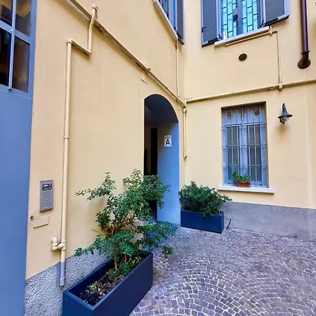Urban House فندق مبيت وإفطار ميلان