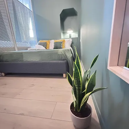 Urban House فندق مبيت وإفطار