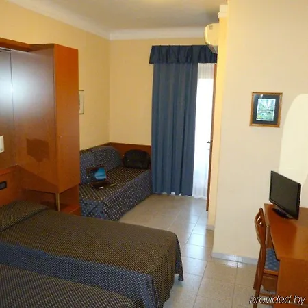 奥罗拉酒店 酒店