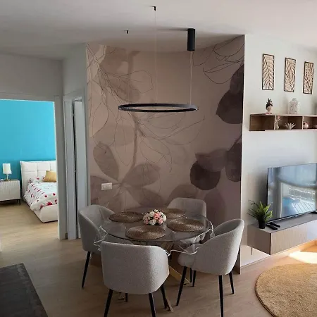 Unipol Dome | Terrace, Park View & Parking Appartement Milaan