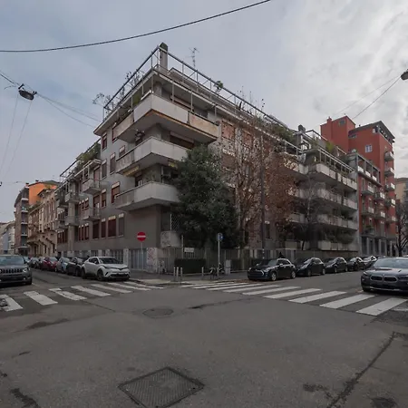 I-host - Modern 1br For 5 Near Porta Romana Appartement