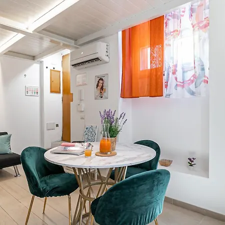Lägenhet Italianway Easy - Angelo Della Pergola 7 A Milano