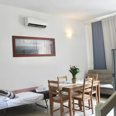 Two-bedroom 500 Meters To Bisceglie M1 Appartement *